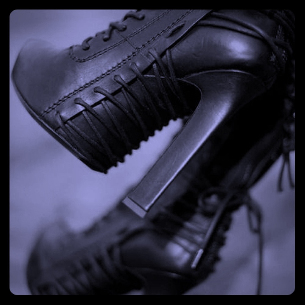 Meet your Posher, Carolina